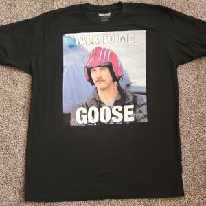 Top Gun Short Sleeve Graphic Tee - Size XL